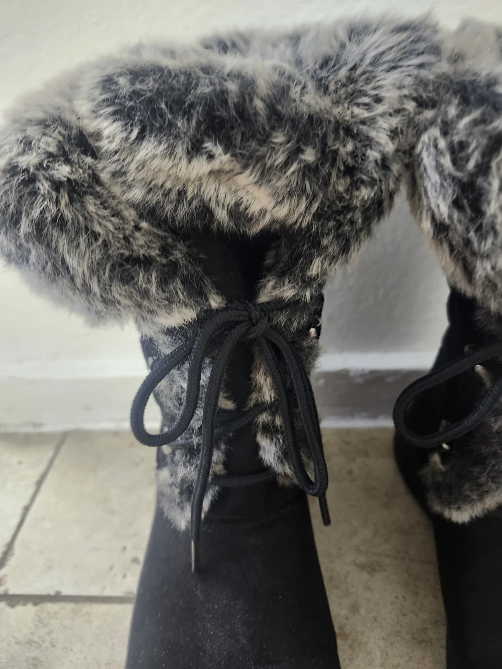 Black Faux Fur Trim Lace Up Winter Boots